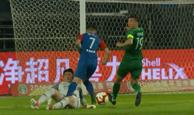  布伦瑞克前锋把握机会能力出众，单刀破门一剑封喉